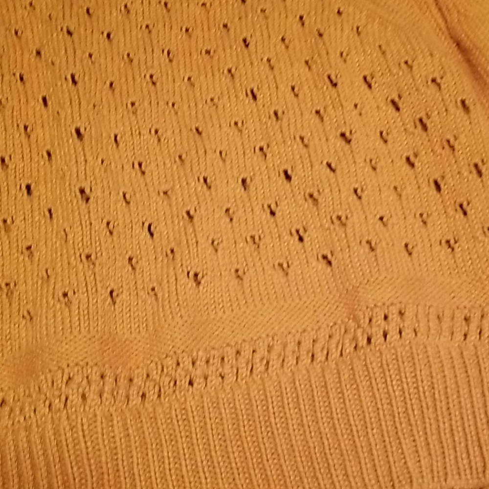 Sweater - Picture 3 of 4
